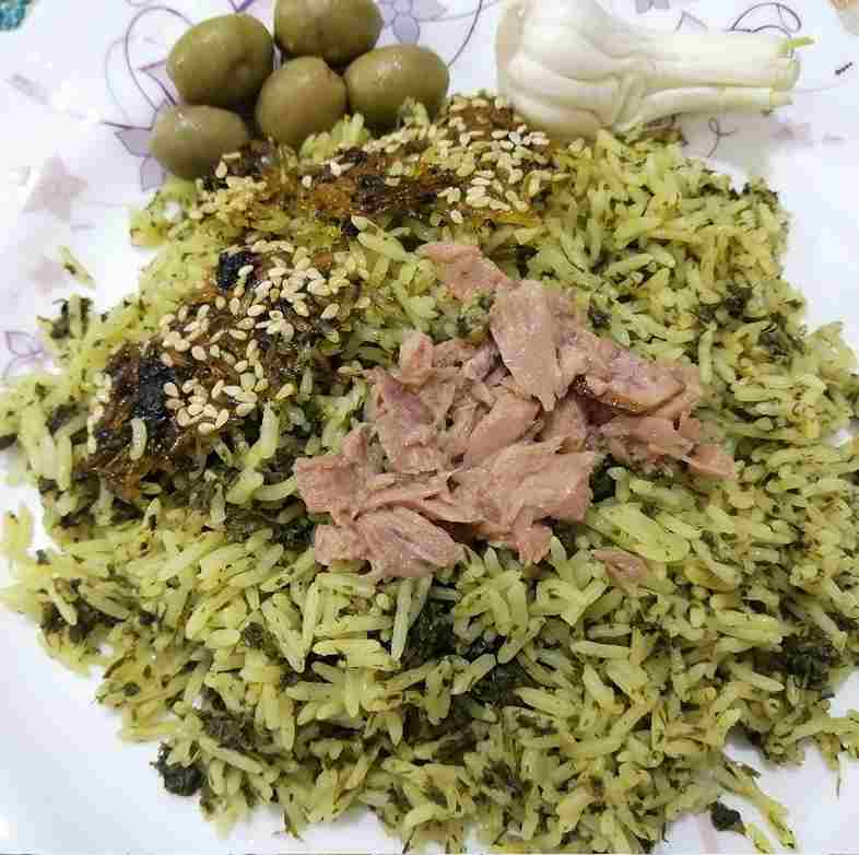 طرز تهیه سبزی پلو با تن ماهی